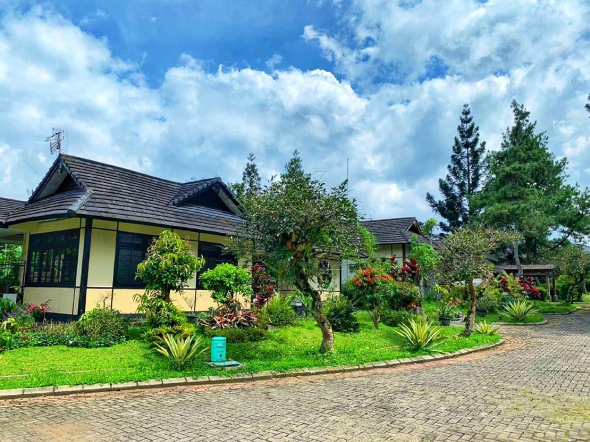 Designer Villa Osaka Puncak Eksteriør billede