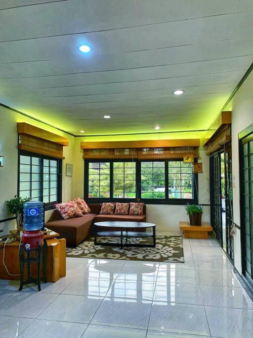 Designer Villa Osaka Puncak Eksteriør billede